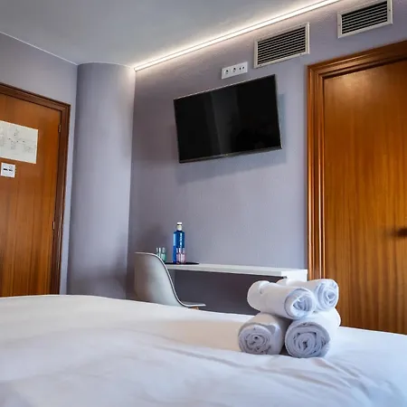 La Sagrera Hotel 2*